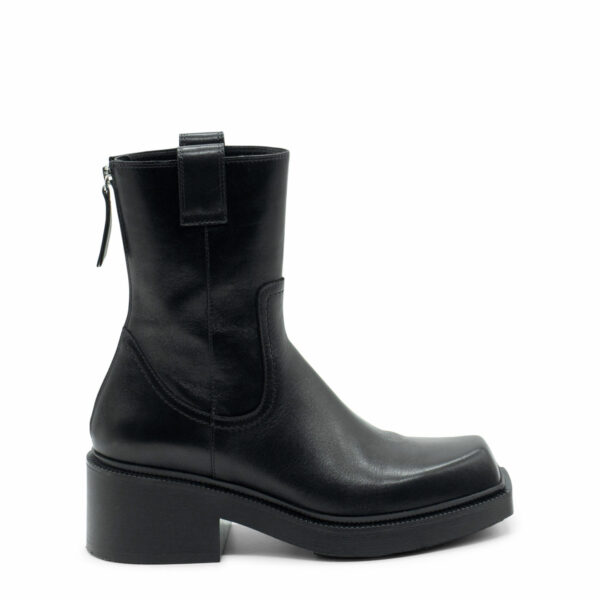 vic matie ireland Fray black half boots back metal zip, side leather zip pullers, and a soft footbed covered in leather