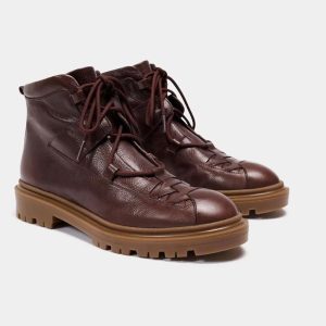 Naguisa Ireland leather zea boots leatherZEA is a boot with leather lattice detail at the toe. Cowhide leather upper.